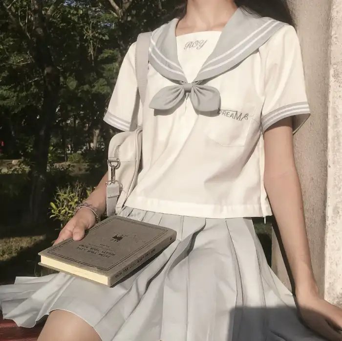 左轮百合